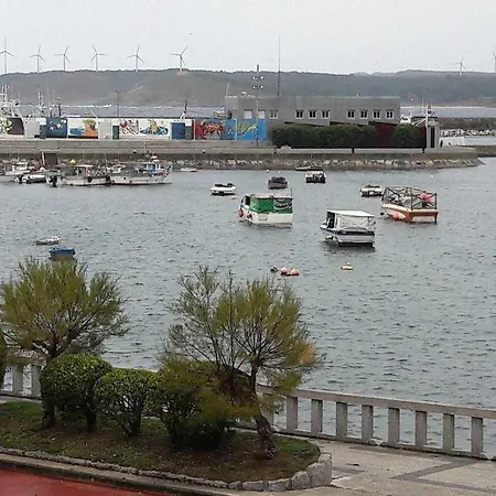 Enfrente Al Puerto, 4 Personas Muxía