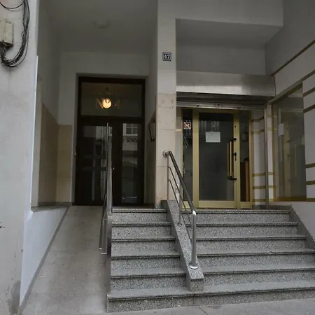 Apartamento Enfrente Al Puerto, 4 Personas *